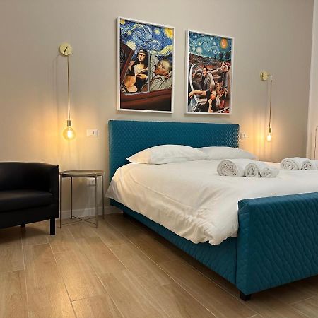 Nouvelle Vag - Apartment & Room Трані Екстер'єр фото