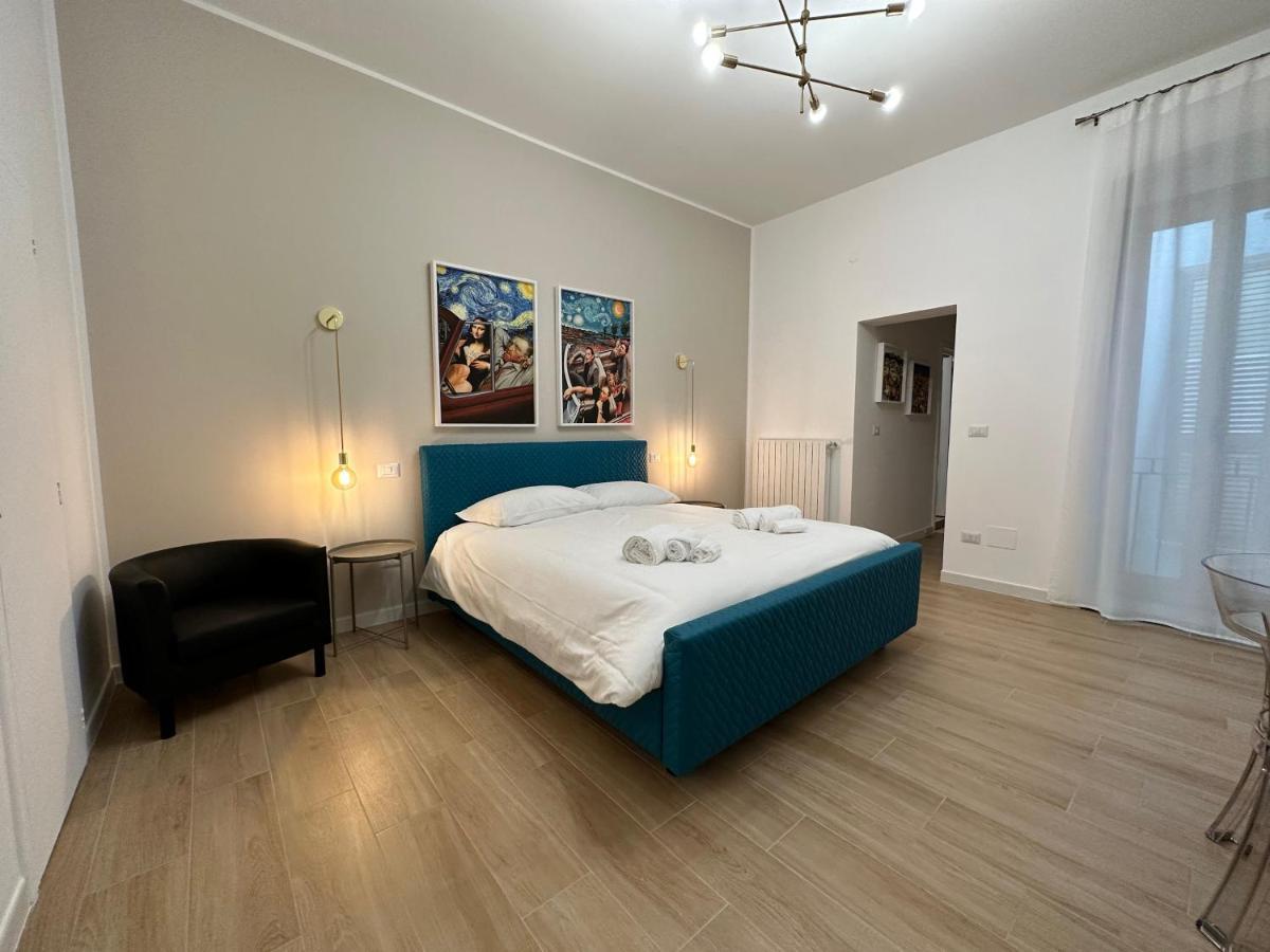 Nouvelle Vag - Apartment & Room Трані Екстер'єр фото
