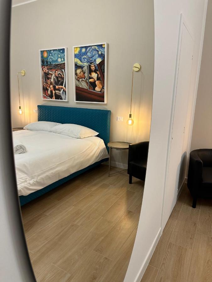 Nouvelle Vag - Apartment & Room Трані Екстер'єр фото