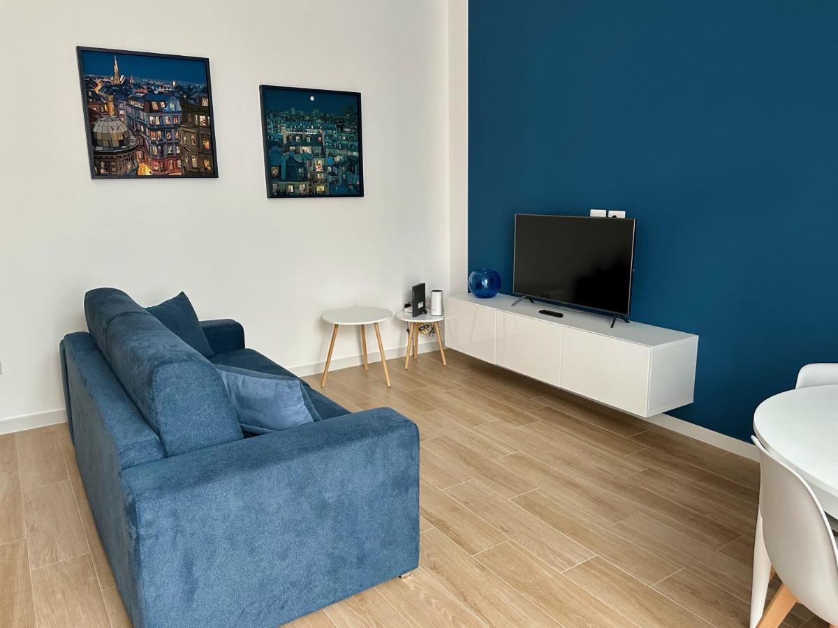 Nouvelle Vag - Apartment & Room Трані Екстер'єр фото