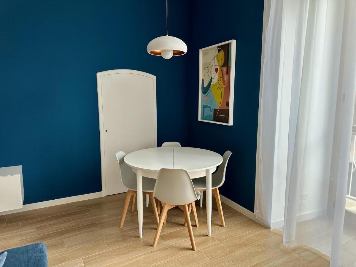 Nouvelle Vag - Apartment & Room Трані Екстер'єр фото